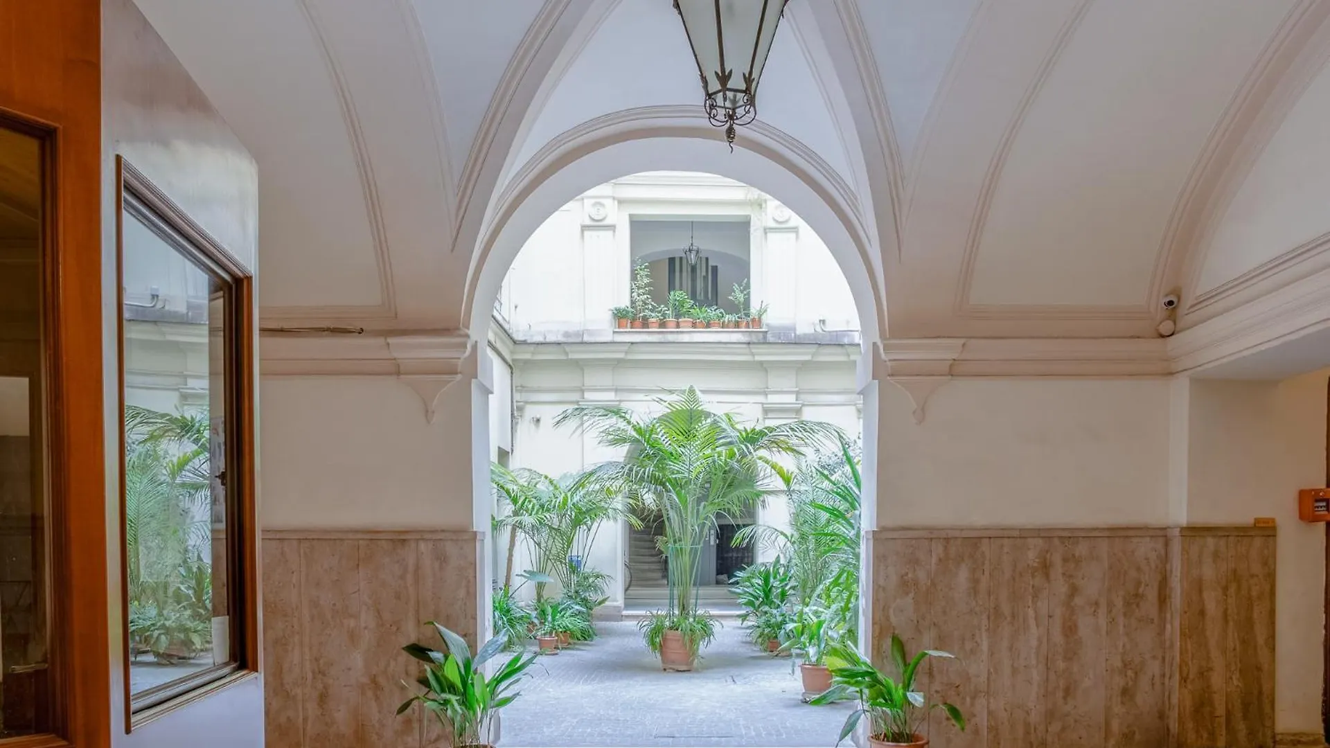 New Unico San Cosimato Hotel Rome 0*,  Italy