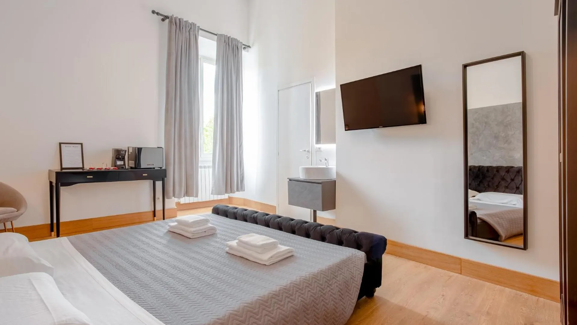 New Unico San Cosimato Hotel Rome 0*,